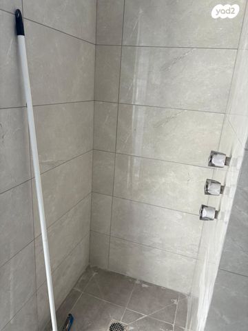 דירה, י.ל. פרץ, ג' / מרכז מזרח העיר, רחובות