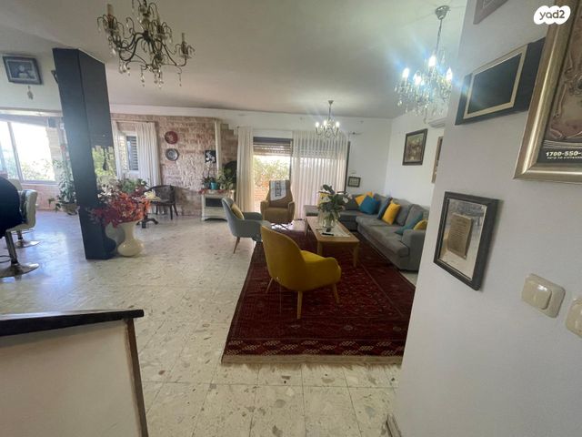 בית פרטי/ קוטג', בית אריה / עופרים