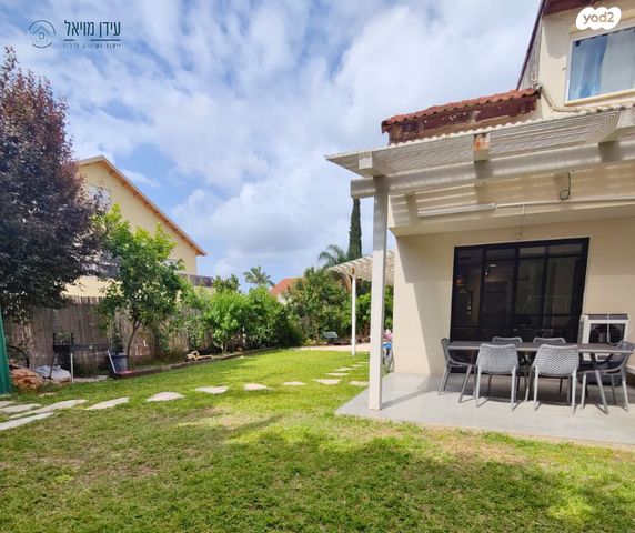 בית פרטי/ קוטג', בת חפר, בת חפר