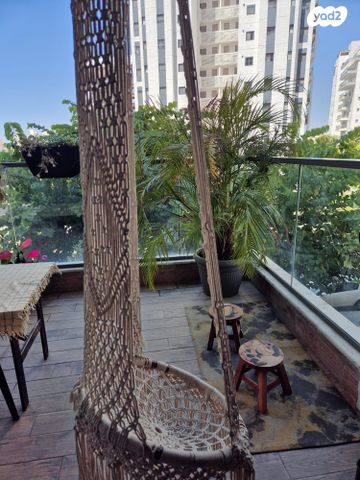 דופלקס, כפר גנים ג, פתח תקווה