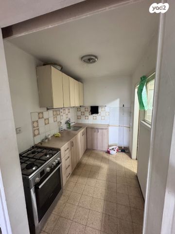 דירה, אלי כהן, רמת הנשיא, בת ים