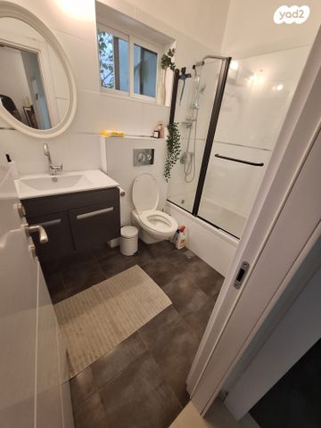 דירה, משה שרת, שכונת בן גוריון, מרכז העיר ג', רמת גן