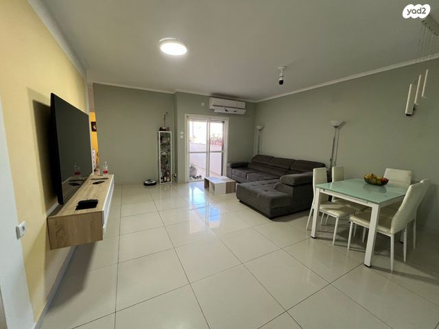 דירה, הרברט סמואל, מרכז העיר, חדרה