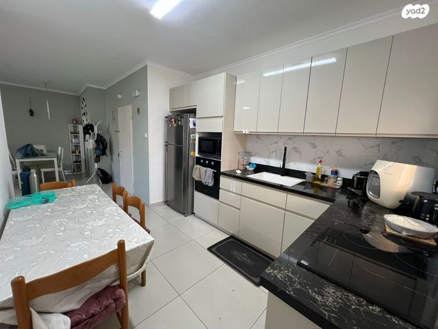 דירה, הרברט סמואל, מרכז העיר, חדרה