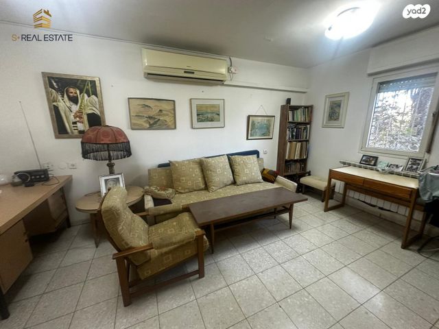 דירת גן, אהרון אשכולי, רמות, ירושלים