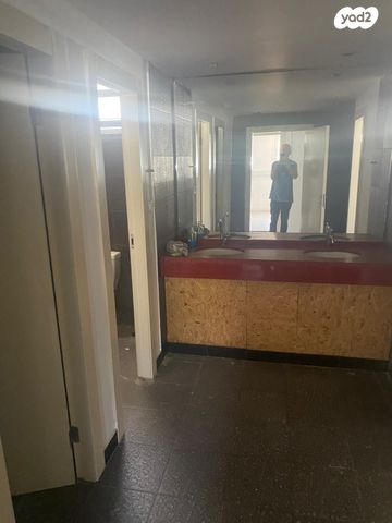 משרדים, העוגן