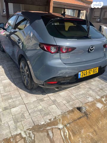 מודעת רכב מאזדה 3