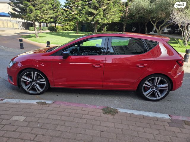 מודעת רכב סיאט לאון