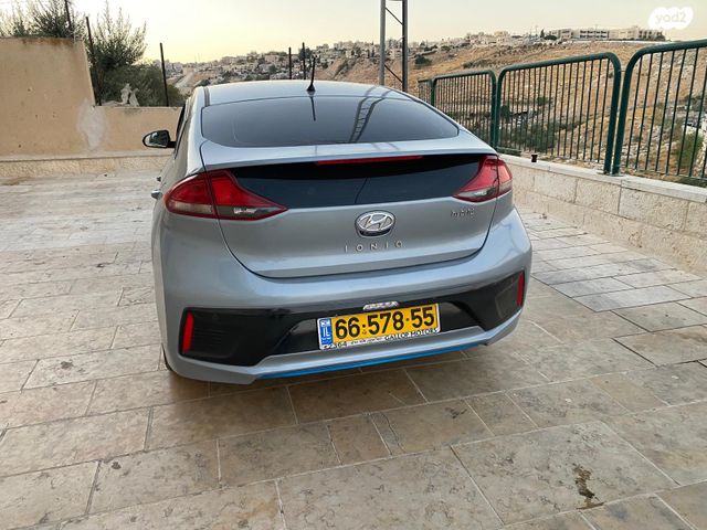 יונדאי איוניק