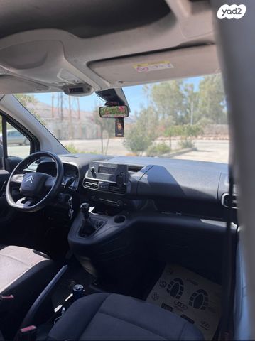 מודעת רכב סיטרואן ברלינגו