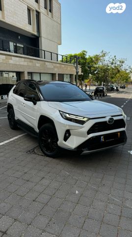מודעת רכב טויוטה RAV4
