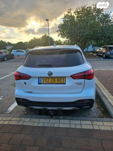 אם ג'י EHS PHEV