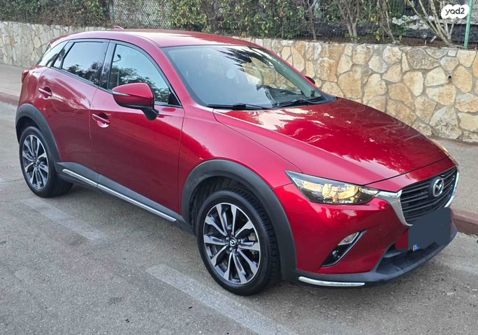 מודעת רכב מאזדה CX-3