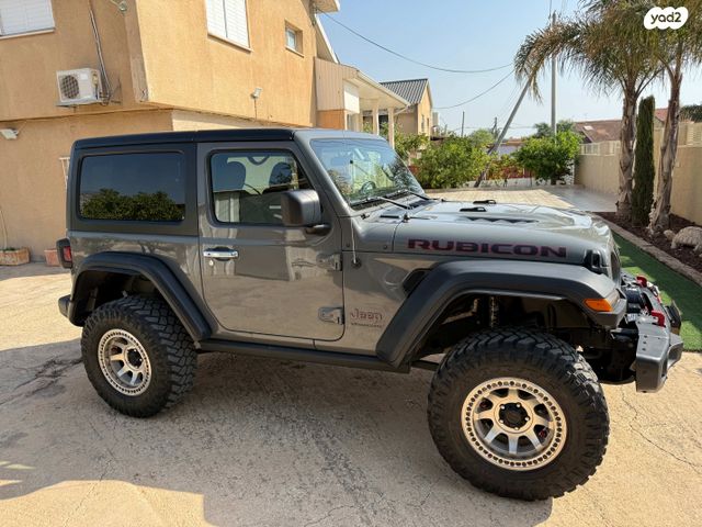 מודעת רכב ג'יפ רנגלר