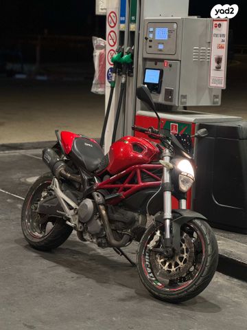 מודעת רכב דוקאטי מונסטר 696