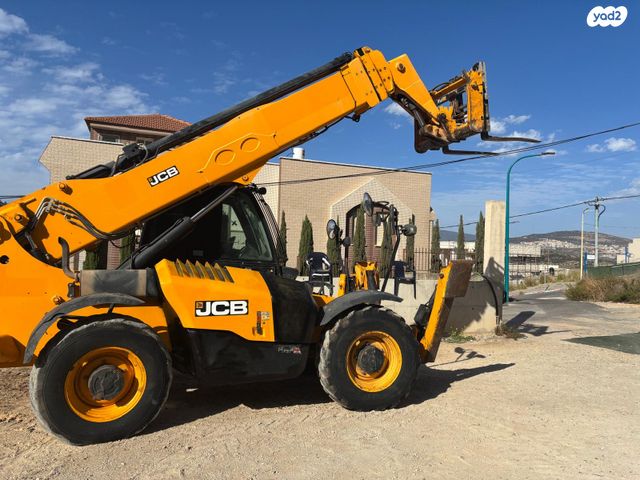 מודעת רכב מעמיס טלסקופי