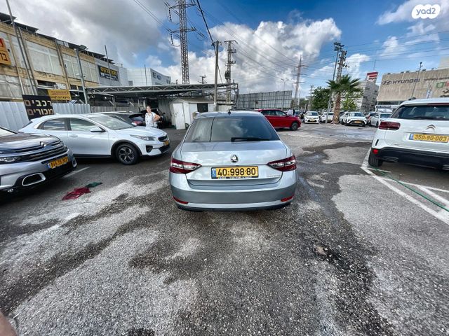 מודעת רכב סקודה סופרב 2