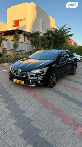 רנו מגאן