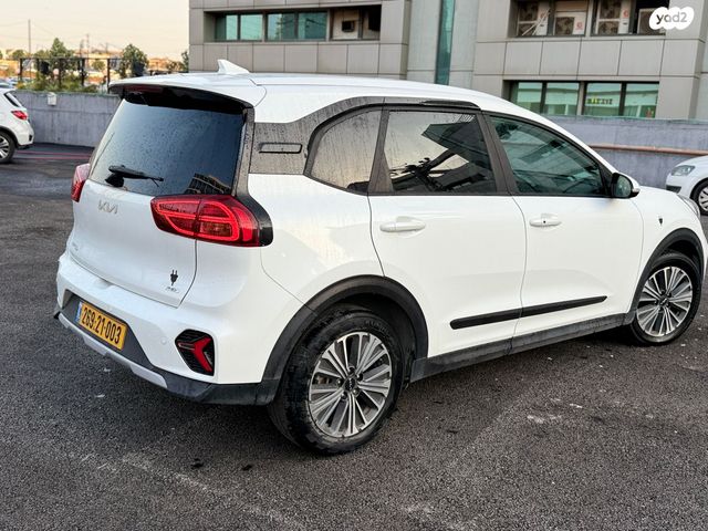 קיה נירו פלוס