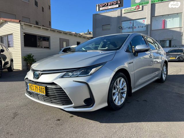 מודעת רכב טויוטה קורולה