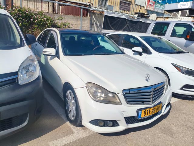 מודעת רכב מרצדס-בנץ C-class