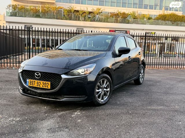 מודעת רכב מאזדה 2