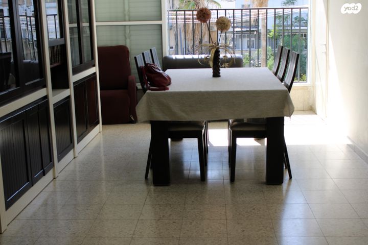 הרב נויפלד 27