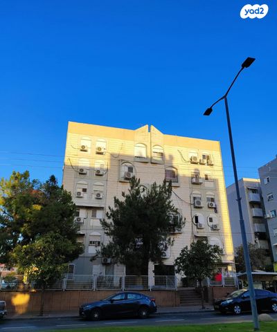 שדרות מלכי ישראל 215