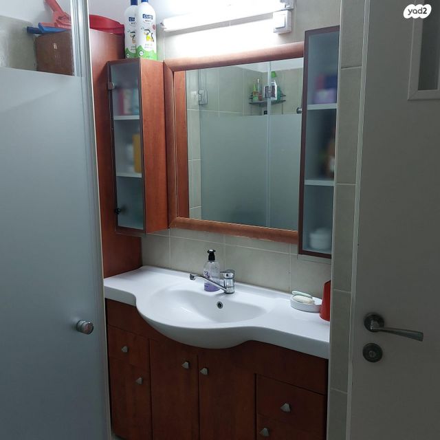 דירה, רוטשילד 4, רמב"ם, ראשון לציון