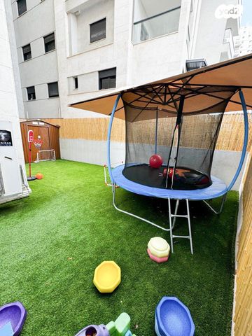 דירת גן, קריניצי 102, שכונת בן גוריון, מרכז העיר ג', רמת גן