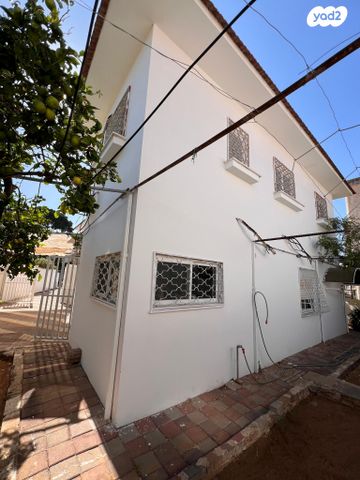 בית פרטי/ קוטג', נורדאו 32, פאר, חדרה