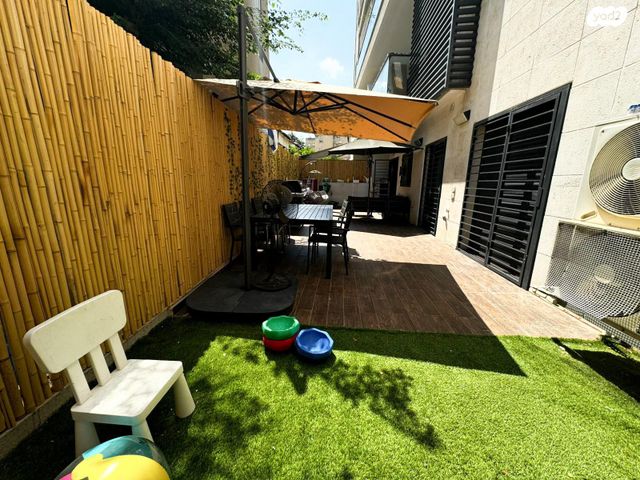 דירת גן, קריניצי 102, שכונת בן גוריון, מרכז העיר ג', רמת גן