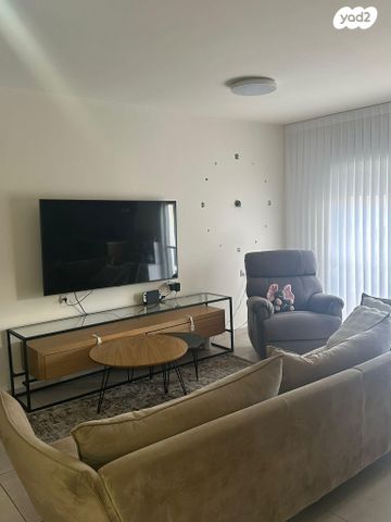 דירה, השקד 6, עין שרה, נהריה