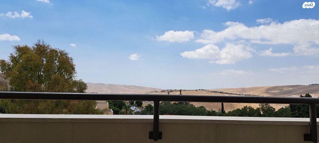 דירה, דרך צמח השדה 68, צמח השדה, מעלה אדומים