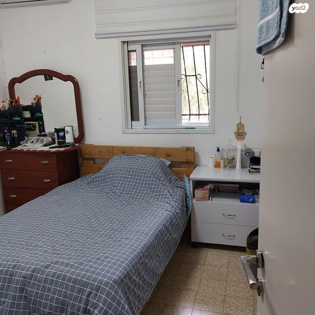 דירה, רוטשילד 4, רמב"ם, ראשון לציון