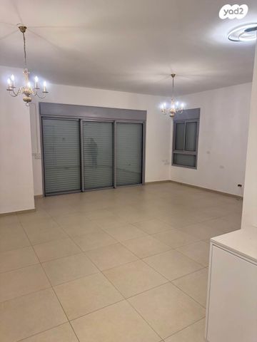 אהוד מנור 22