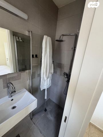 דירה, השקד 6, עין שרה, נהריה