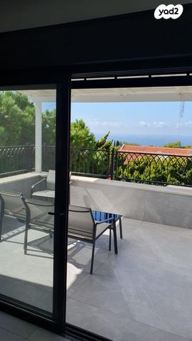 גג/ פנטהאוז, ראול ולנברג 5, רמת אשכול, חיפה