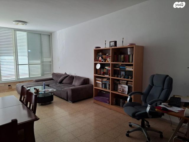 דירה, ההגנה 24, מוצקין הותיקה, קרית מוצקין