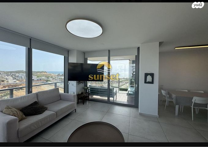 דירה, שדרות רחבעם זאבי 15, גבעת אולגה, חדרה