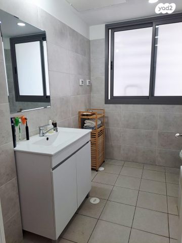 דירה, יוסף אהרונוביץ' 34, נווה רמז, חולון