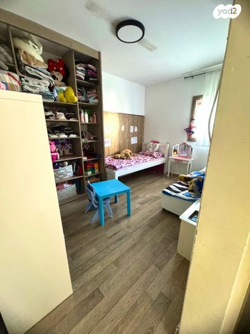 דירה, הרב מיימון 17, באבוב, בת ים