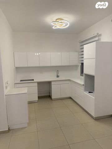 דירה, אהוד מנור 22, נווה זמר, רעננה