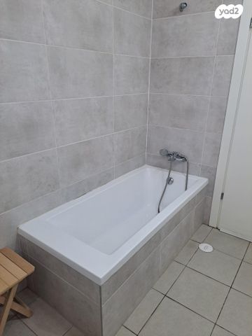 דירה, יוסף אהרונוביץ' 34, נווה רמז, חולון