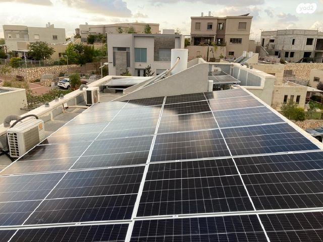 דו משפחתי, שקמה 30, לשם, עלי זהב