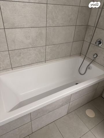 דירה, אהוד מנור 22, נווה זמר, רעננה