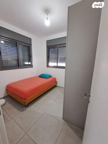 דירה, יוסף אהרונוביץ' 34, נווה רמז, חולון