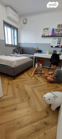 דירה, שדרות הרצל 50, נאות שמיר, יבנה