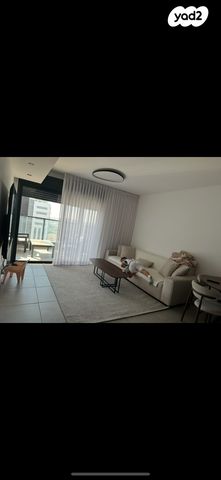 דירה, משה לוי 25, נאות שמיר, רמלה