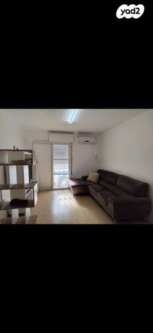 דירה, שדרות הנרייטה סולד 7, קרית ים ב', קרית ים